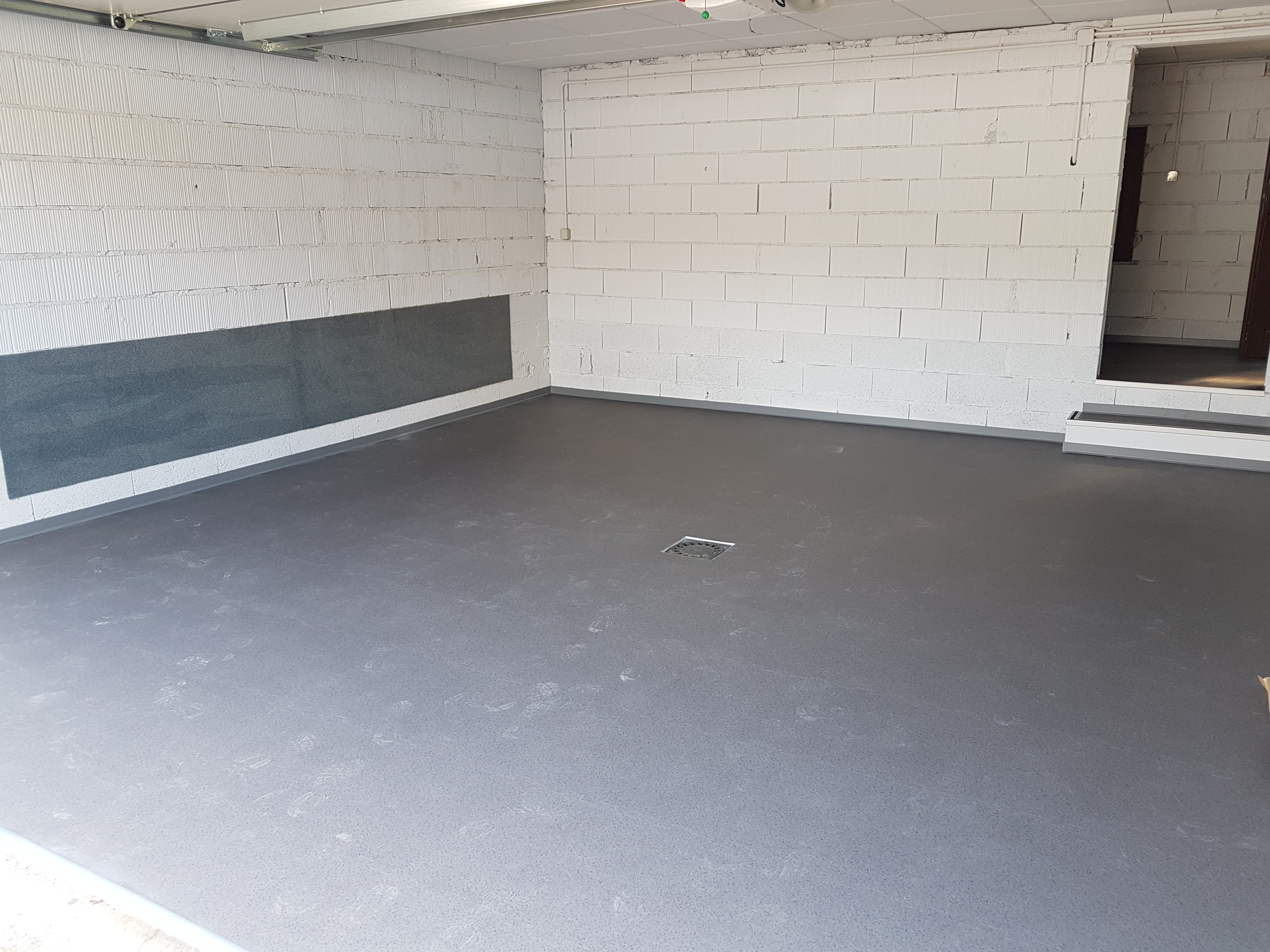 Pose de dalles PVC clipsables CREATION de Gerflor